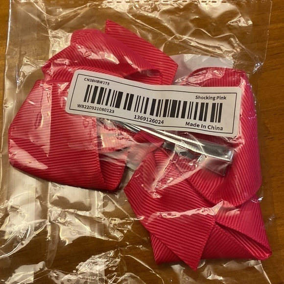 Hair Bow Set with Alligator Clips - Picture 3 of 5